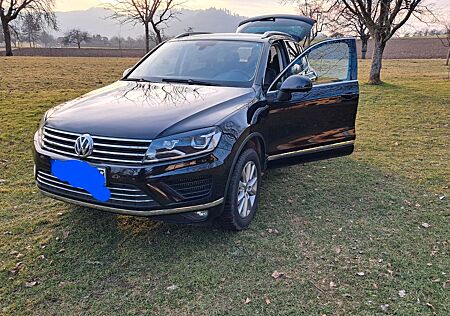 VW Touareg Volkswagen 3.0 V6 TDI SCR 150kW Tiptronic -