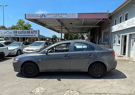 Mitsubishi Lancer 1.5 MPI Invite/Limousine/Klima/ASC/MP3
