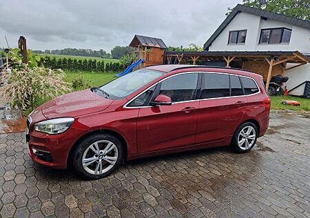 BMW 2er 220 Gran Tourer 220d xDrive Luxury Line 7 Sitzer