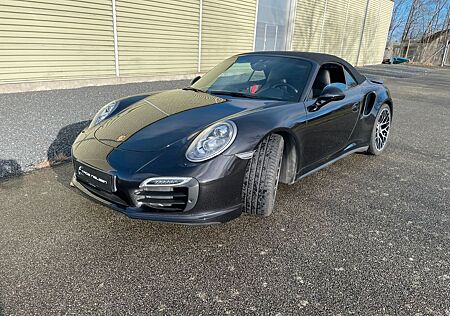 Porsche 911 Urmodell 911 Turbo S Cabriolet PCCB ACC Kamera Burmeister