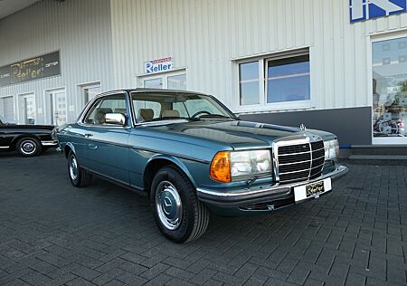 Mercedes-Benz 280 CE (W123), nachweislich 3. Hand, wenig KM