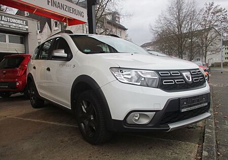 Dacia Logan MCV II Kombi Stepway Celebration
