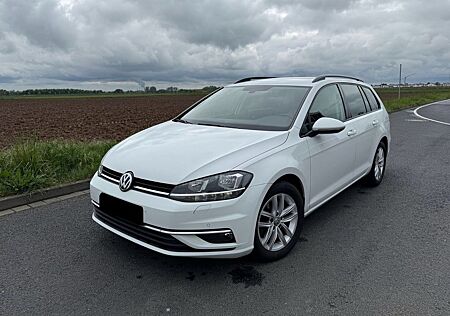 VW Golf Volkswagen 7 SCR Comfortline Variant Navi-LED-ACC-AHK