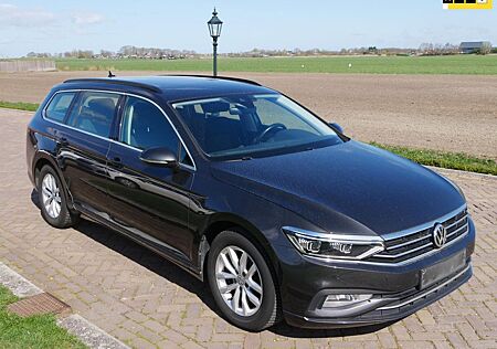 VW Passat Variant Volkswagen 1.6 TDI Comfort Business DSG klim