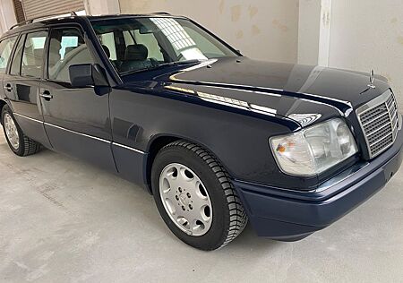 Mercedes-Benz E 220 E220, MB+1.Hd.,orig. 159tkm,Aut.,Klima,Leder,SHD