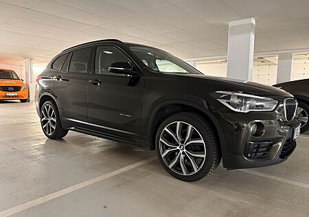 BMW X1 sDrive18d Sport Line Steptronic, HUD, 19zoll