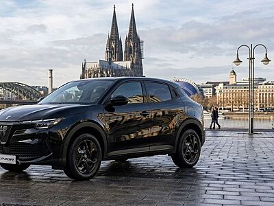 Alfa Romeo Junior Ti mit Techno Paket