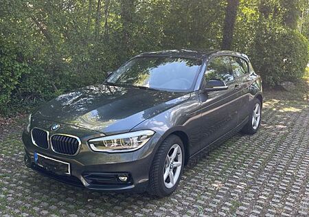 BMW 118i Sport Line Sport Line