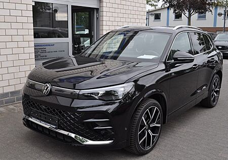 VW Tiguan Volkswagen 1.5 ETSI R-LINE/PANORAMADACH/20ZOLL