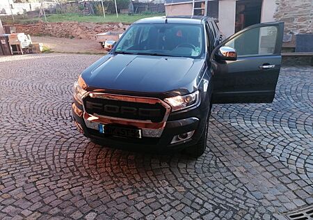Ford Ranger XLT *Hardtop* *AHK*