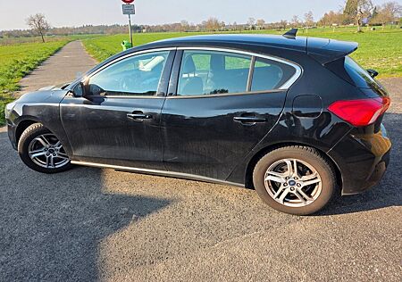 Ford Focus 1,5 EcoBlue 88kW Cool & Connect Cool &...