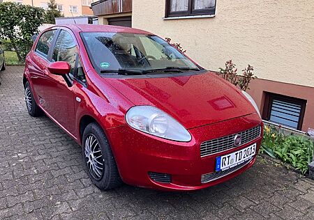 Fiat Grande Punto 1.4 8V aus 2. Hand | Scheckheft