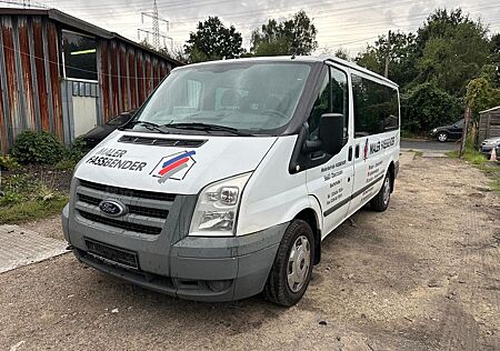 Ford Transit -Mittelläng