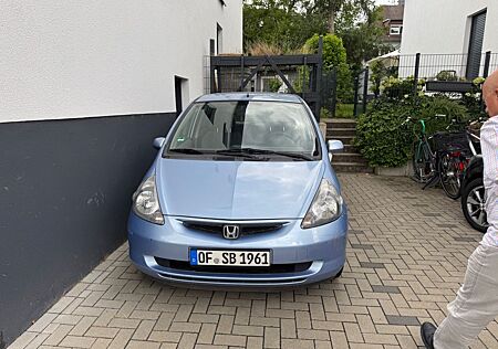 Honda Jazz 1.3i - TÜV und Service Neu