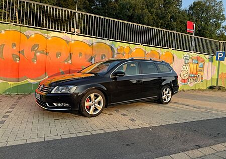 VW Passat Variant Volkswagen 2.0 TDI DSG 177PS Highline