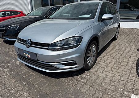 VW Golf Volkswagen 1.6 TDI BMT Variant Comfortline *STANDH*AHK