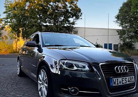 Audi A3 160ps, Panoramadach und Bass