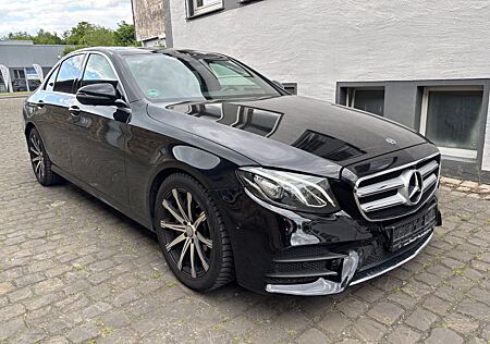 Mercedes-Benz E 220 d Autom./AUTOMATIK/PANORAMA/TÜV