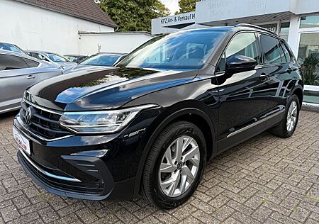 VW Tiguan Volkswagen Life 2.0 TDI 4Mot DSG+LED+Navi+ACC+AHK