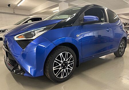 Toyota Aygo (X) -clusiv Style Selection /Leder/CarPlay/1.H