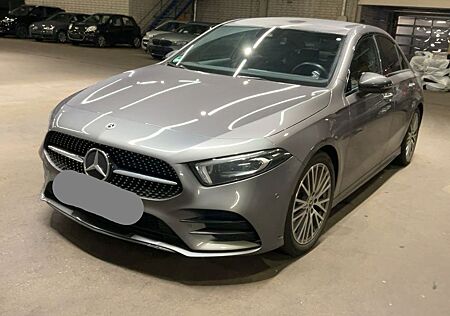 Mercedes-Benz A 200 AMG Line