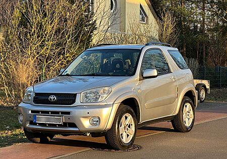 Toyota RAV 4 2.0 4x4 Automatik