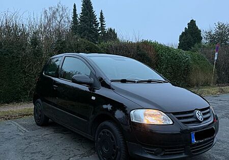 VW Fox Volkswagen - TÜV neu - wenig km - neue Allwetterreifen
