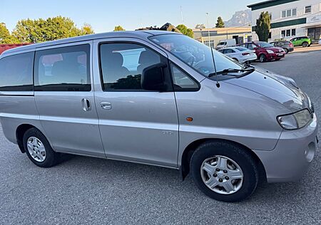 Hyundai H-1 Starex 2.5TD, Klima , 6 sitzer