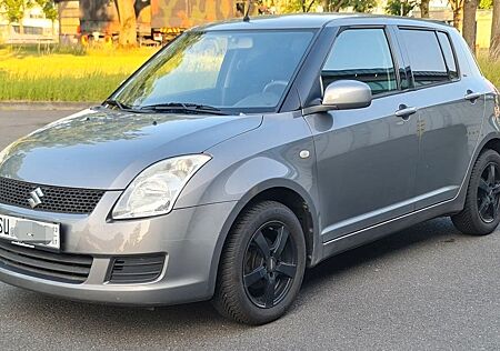 Suzuki Swift 1.3 Club Klima Sitzheizung TÜV NEU