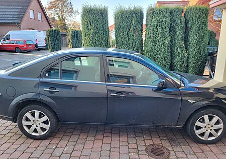 Ford Mondeo 2.0 Ghia
