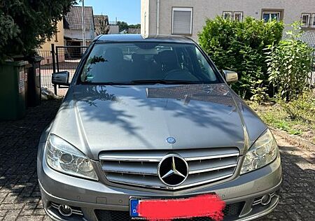 Mercedes-Benz C 180 CGI BlueEFFICIENCY Autom. -