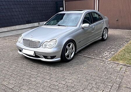 Mercedes-Benz C 200 C-Klasse Amg-Line mit TÜV