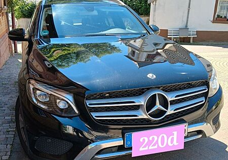Mercedes-Benz GLC 220 d 4MATIC Autom. -