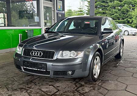 Audi A4 2.4 Limousine / Sitzheizung / Klima