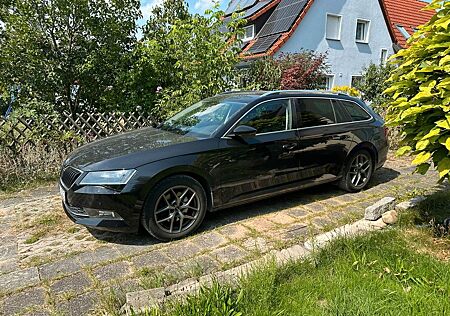 Skoda Superb 2.0 TDI SCR 140kW DSG Style Combi Style