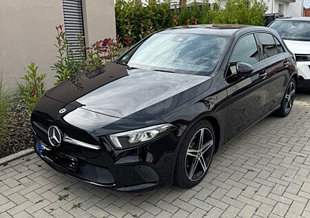 Mercedes-Benz A 180 d DCT -Progressive Navi-LED-PTS