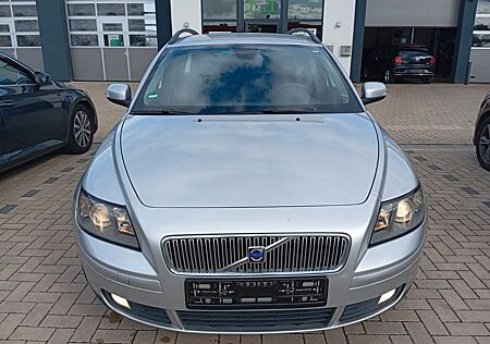 Volvo V50 Autom. ,2.4 Summum,SZH,SERVNEU TÜV bis 02.27