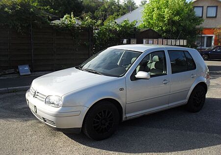 VW Golf Volkswagen 1.6 Basis
