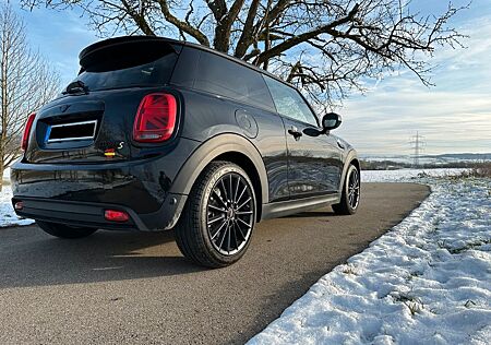 Mini Cooper SE Pano HUD HarmanKardon 17" Black line