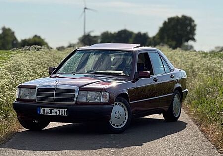Mercedes-Benz 190 1.8 w201 190e Avantgarde Rosso Sondermodell