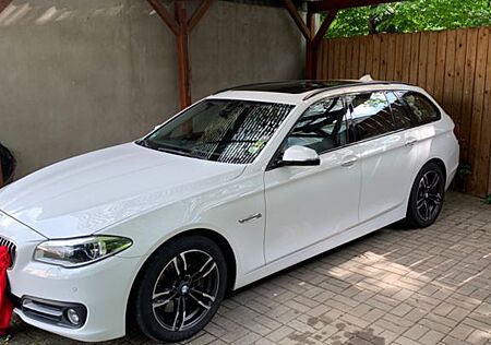 BMW 530d Touring A -