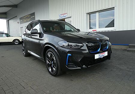 BMW iX3 Inspiring M Sport, Panoramadach, LED