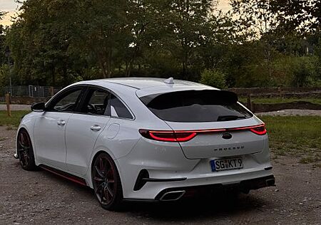 Kia Pro_ceed Super gepflegter Proceed GT mit Bastuck.
