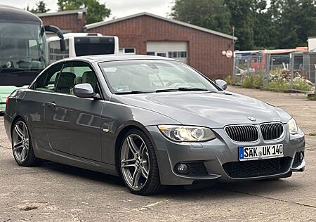 BMW 330i Cabrio M-Paket*Xenon*19-Zoll*Memory*Navi*