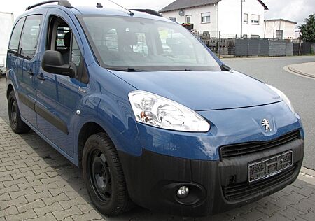 Peugeot Partner Tepee 1.6 Outdoor HU + Z-Riemen NEU