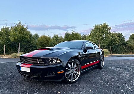 Ford Mustang 3,7 l V6 US-Modell California Special