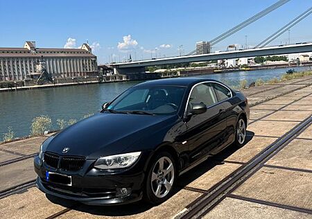BMW 320i Coupé M Sport Edition Automatil Leder S+Neu
