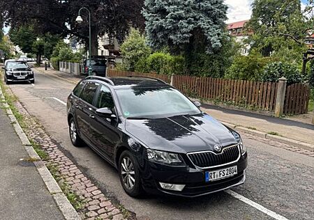 Skoda Octavia 2.0 TDI DSG Style Combi Style