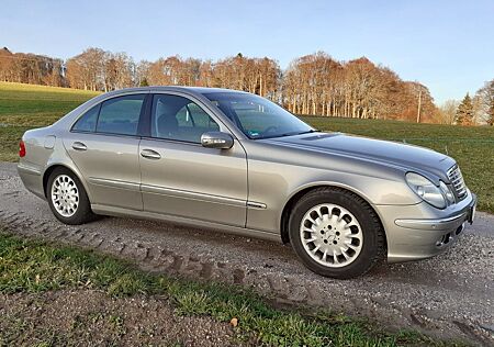 Mercedes-Benz E 200 KOMPRESSOR ELEGANCE Elegance
