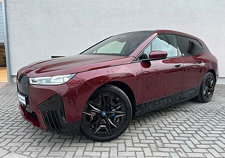 BMW iX M60